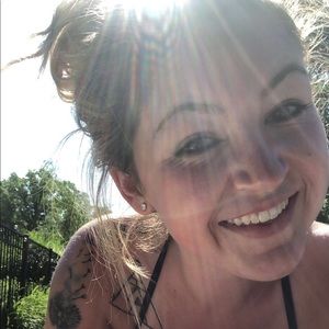 Meet your Posher, Lisa